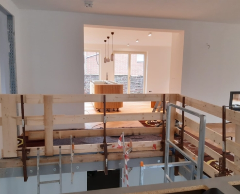 bautreppemieten - 1 Geschoss Bautreppe in Galerie mit Geländer - 4