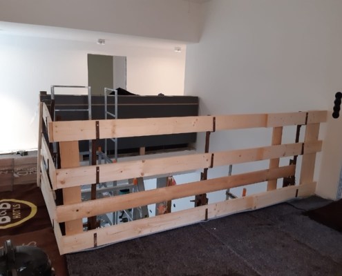 bautreppemieten - 1 Geschoss Bautreppe in Galerie mit Geländer - 5