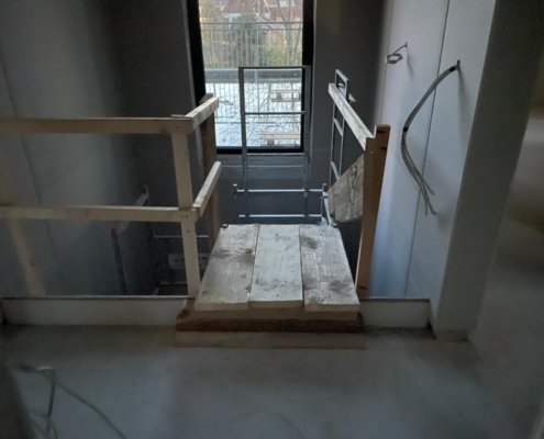 bautreppemieten - 2 Geschosse Bautreppe mit Stegbau - 2