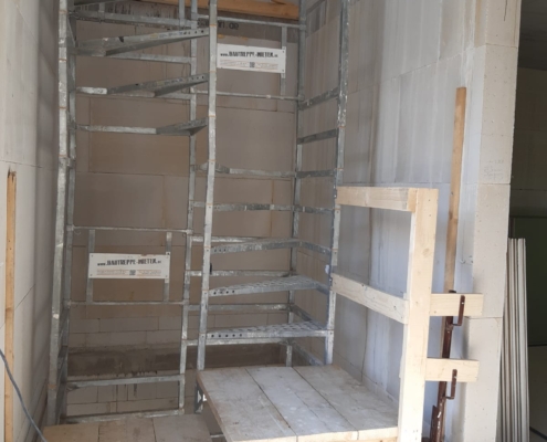 bautreppemieten - 2 Geschossen 1:2-gewendelt mit Stegbau - 2